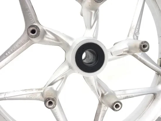 Aro da roda dianteira 2008 BMW F800ST 3301 x - Imagem 2 de 4