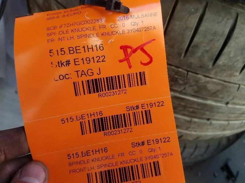 2016 BENTLEY DRIVERS SIDE FRONT LH SPINDLE KNUCKLE 3Y0407257A