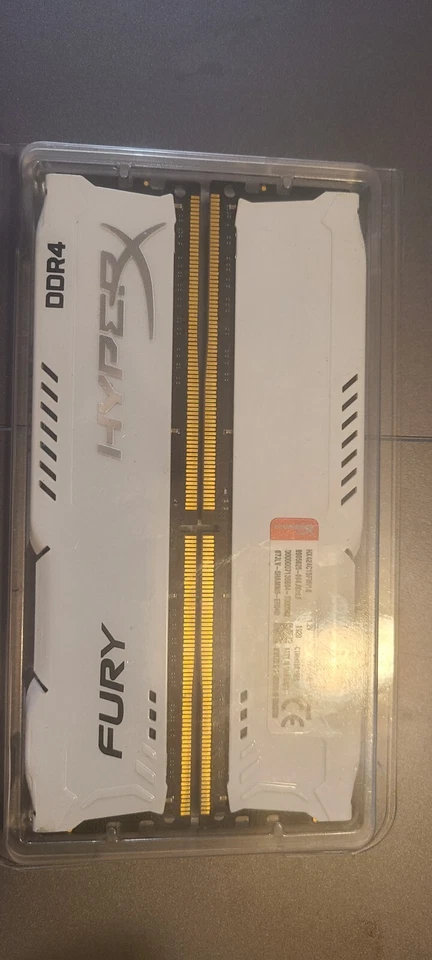 HyperX HX424C15FW/16 32GB DDR4 DIMM PC RAM Memory - Image 2 of 3