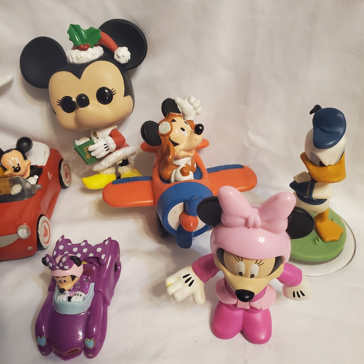 Lot Of 15 Disney Figures Mickey, Minnie, Goofy, Donald, Etc Lot Of 15 Disney Figures Mickey, Minnie, Goofy, Donald, Etc