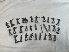 Lot of 28 Vintage Cast molded Lead Metal Military Toy Soldiers Army Men Horse