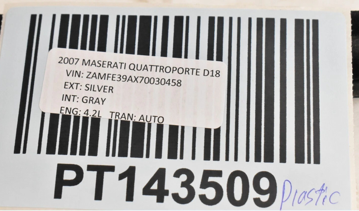 Maserati Quattroporte 2003-2013 Rear Left Rear windshield seal