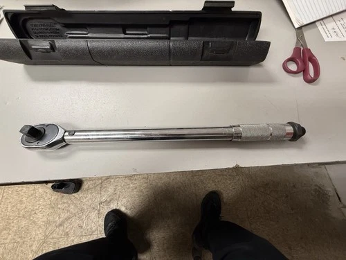 PITTSBURGH PRO 1/2" DRIVE CLICK TYPE TORQUE WRENCH Reversible Heavy Duty 62431