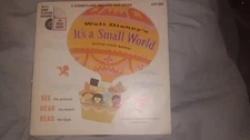 Walt Disney It's a Small World Disneyland Record and Book 33 1/3  1968 LLP-323