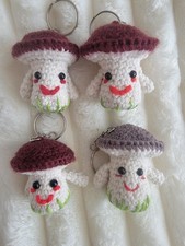 keychain amigurumi