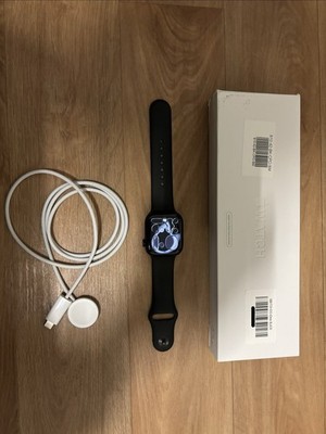 Apple Watch Series 10 GPS 42 mm Aluminium Jet Black  Sportarmband (M/L) mit OVP