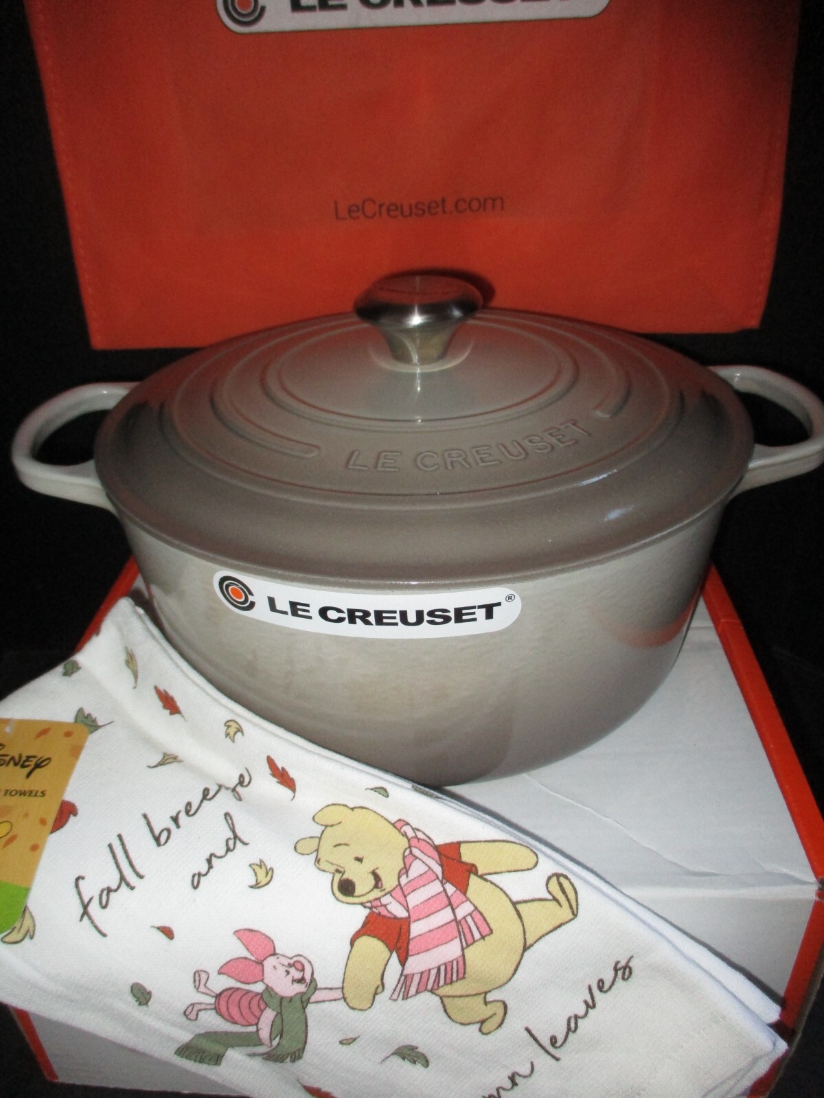 Le Creuset NUTMEG 7.25qt Dutch oven & Le Creuset Cleaner & towels NWT