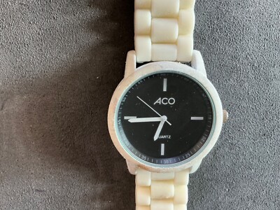 ACO Quartz Round Face W/ White Silicone Band Working