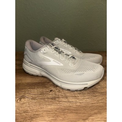 Brooks Ghost 15 Women's Size 10 Wide Running Shoes Gray