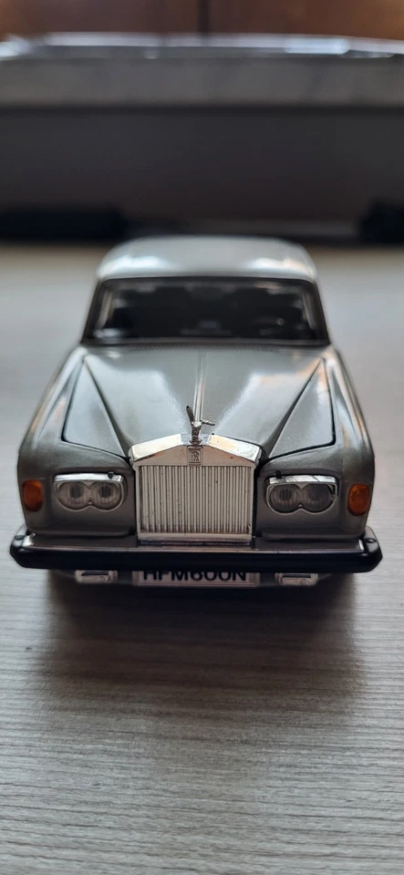 BBURAGO Rolls Royce Silver Shadow II 0134 1:24 - Immagine 2 di 4