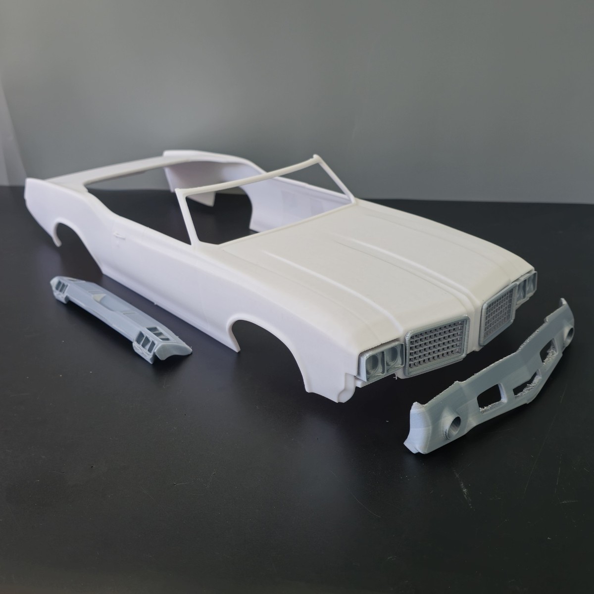 RC Car 1972 Cutlass Convertible - 1:10 Scale - Model 1/10 Body