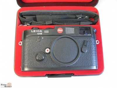 Leica M6 body black (10404) - Leitz Wetzlar Germany - M-mount (Nr.1668682)