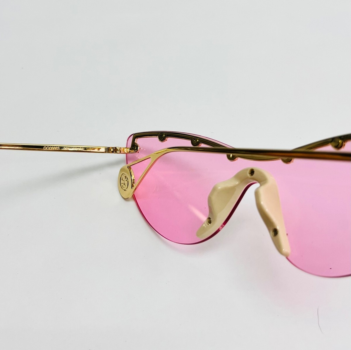 GUCCI STAR 0666 Pink Gold Cat Eye Mask Rimless Runway 