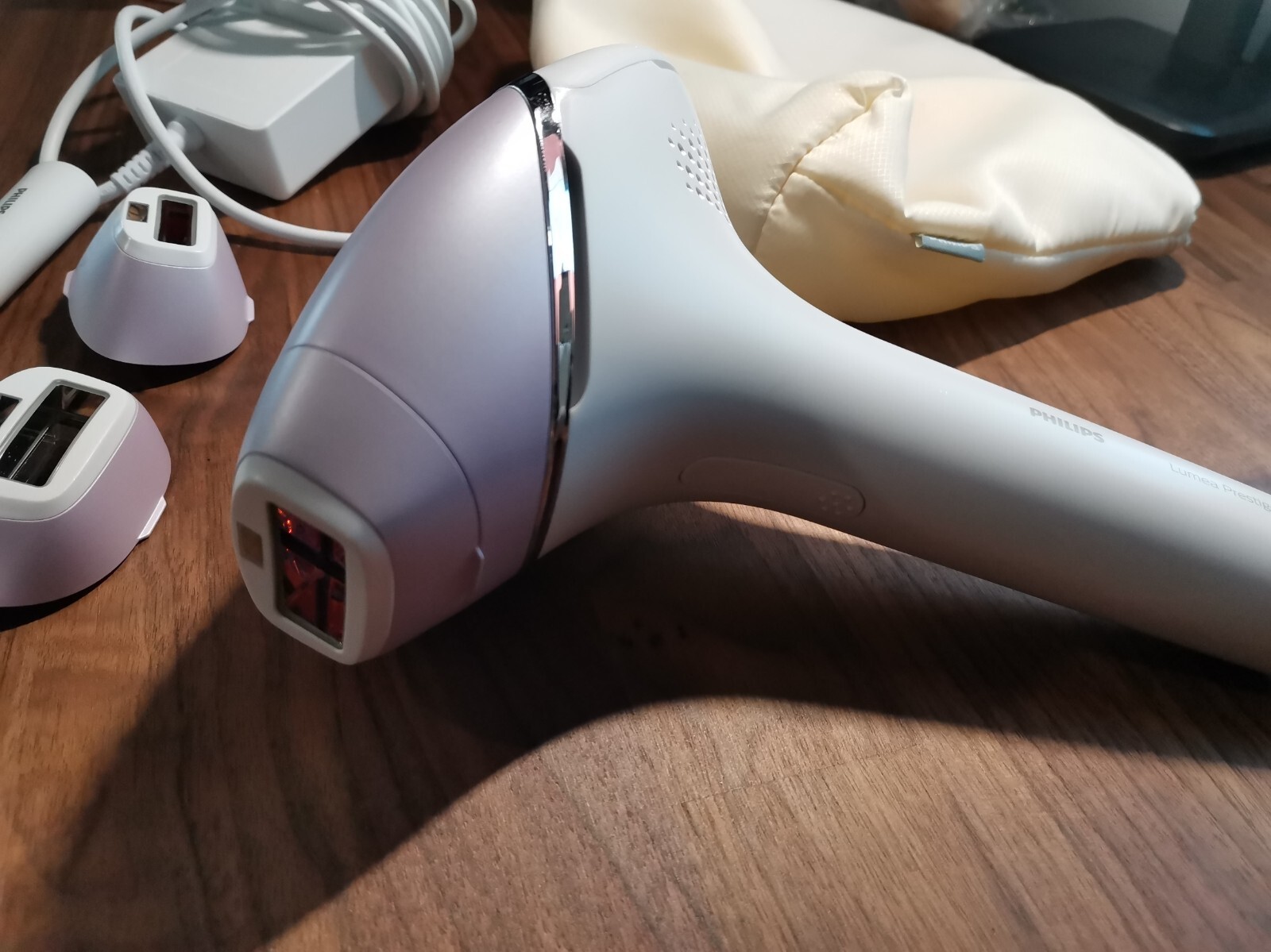 Philips Lumea Prestige Bri947/00 Haarentfernung Fliederfarben Philips Lumea Prestige BRI947/00 IPL Hair Removal Device + Compact Pen