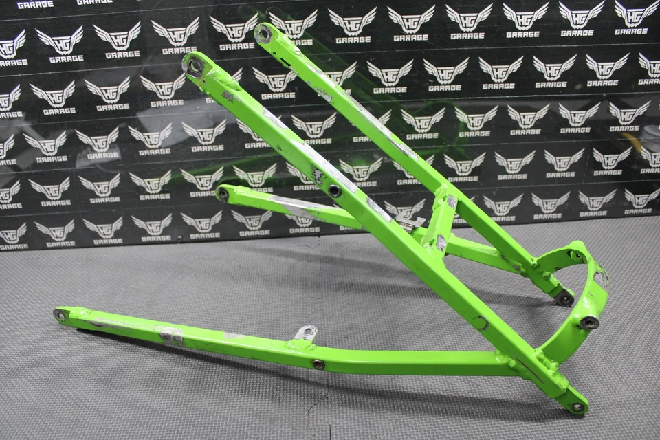 2002 川崎 99-02 KX125 KX250 原始设备制造商后背低音框架 32160-1547-CC — 第 2/4 张图片