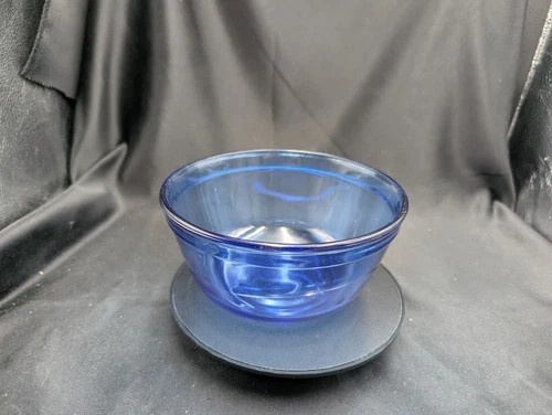 Vintage Anchor Hocking Cobalt Blue 1.5 Quart Mixing Bowl