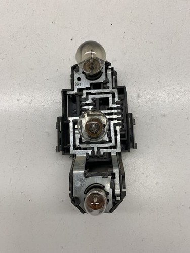 Volkswagen PASSAT B4 1995 Diesel Glühbirnenhalter Heckleuchte 3A9945257 DRA8394
