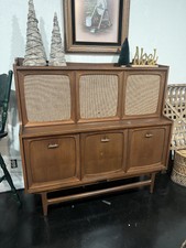 1960's Mid Century Modern Rca Victor Ivf 646 Turntable Console Credenza. As Is