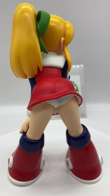 Gigantic Series Mega Man Rockman Roll Figure X-PLUS Capcom