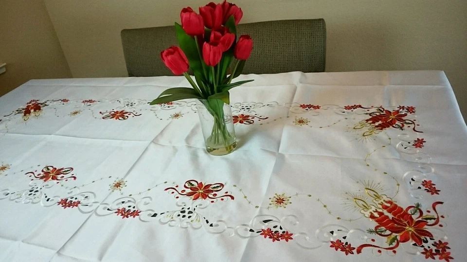 Large White 72x144" Christmas Embroidery Lace Tablecloth 12 napkin Holiday Party - Image 4 of 4