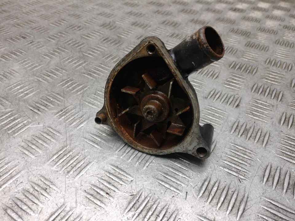 2012 TRIUMPH SPRINT ST 1050 Water Pump - Image 4 of 4