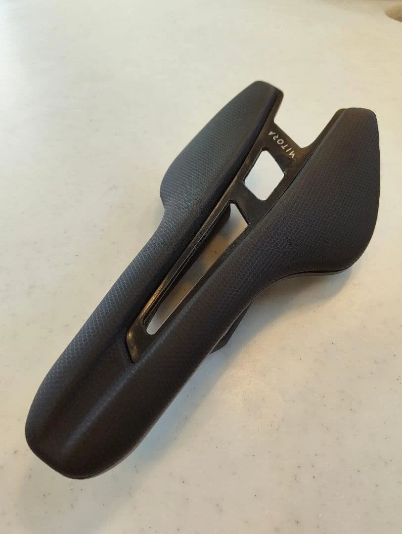 Selle Vélo Vintage Bianchi – Modèle Rétro, Noir, Occasion, Look D’époque