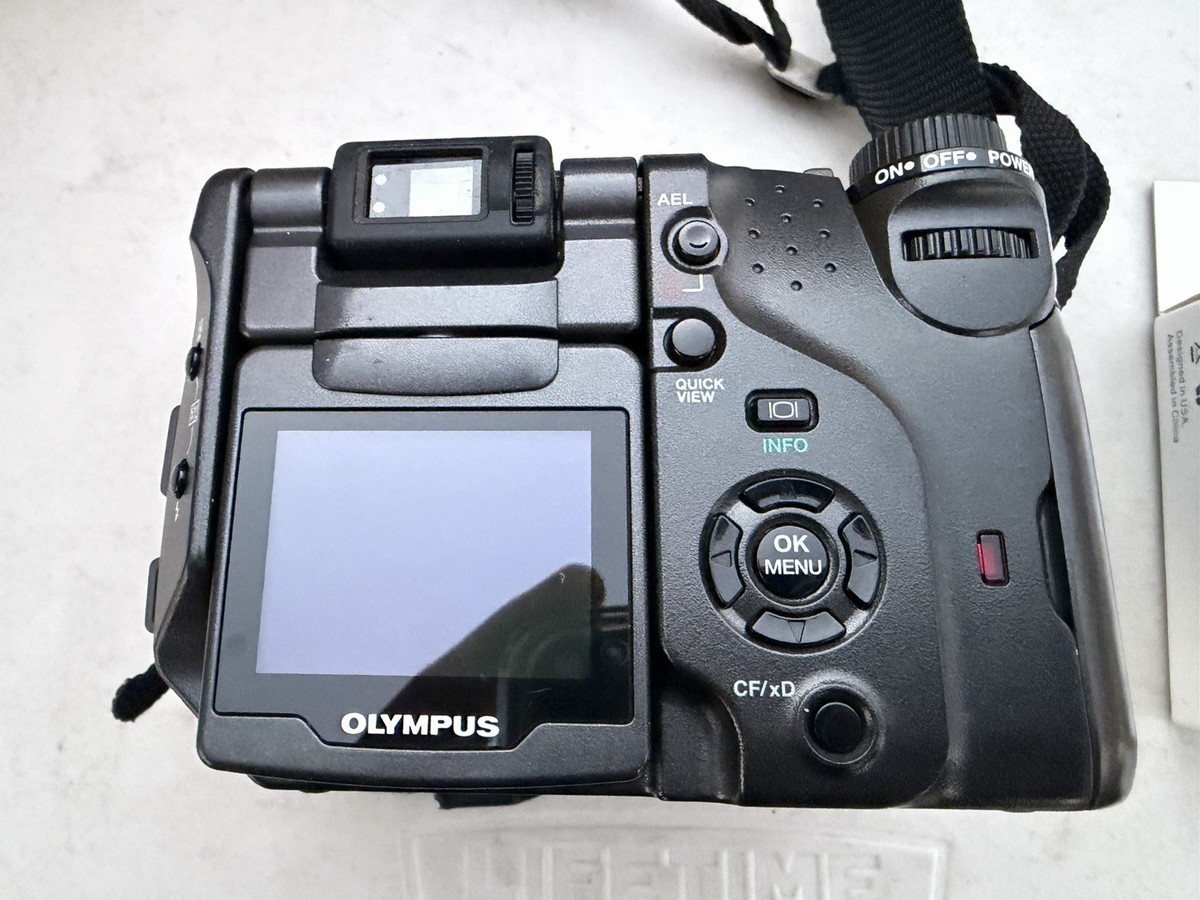 【動作確認済み】OLYMPUS CAMEDIA C7070 Wide Zoom Olympus CAMEDIA C-7070 Wide Zoom 7.1MP Digital Camera - Black for