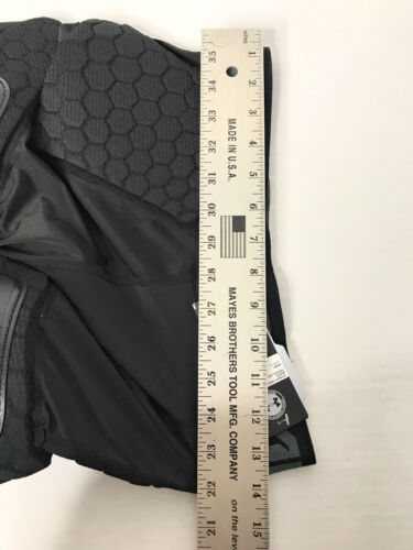 Under Armour Gameday UA Pro 7-Pad 3/4 Tight, Size Large, Black, UA1360105-001 - Picture 3 of 5