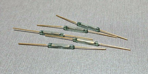5PCS MKA14013 2x14mm Glass Magnetic Reed Switch Normally Open - Picture 2 of 3