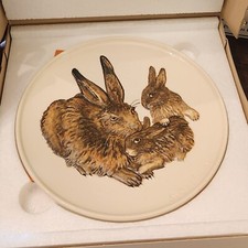 VTG 1975 Goebel First Edition Mothers Series Plate in bas Relief Rabbits In Box