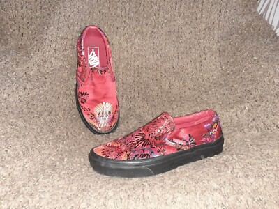 VANS-Classic Slip-On Festival Satin-Red-Size