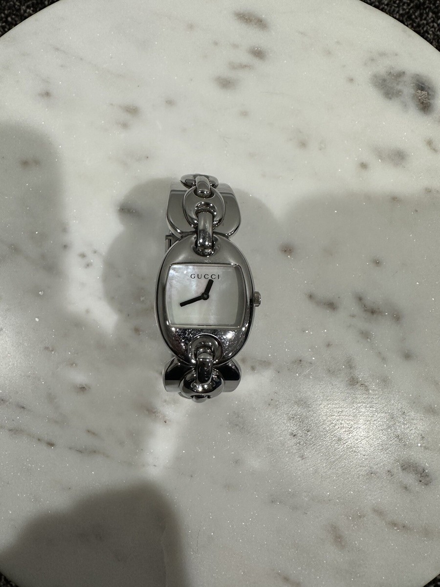 Gucci Womens Watch Marina Chain 121.5 26mm Stainless | eBay Gucci Womens Watch Marina Chain 121.5 26mm Stainless | eBay