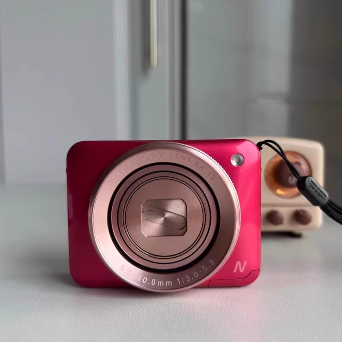 Canon PowerShot N2 Compact 16.1MP 8x Zoom Digital Camera with WiFi