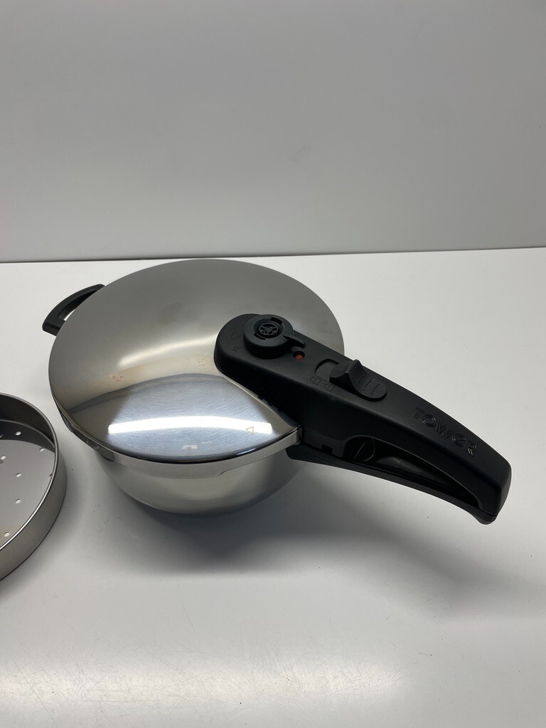 Tower 3 Litre Pressure Cooker with Steamer Basket Stainless Steel