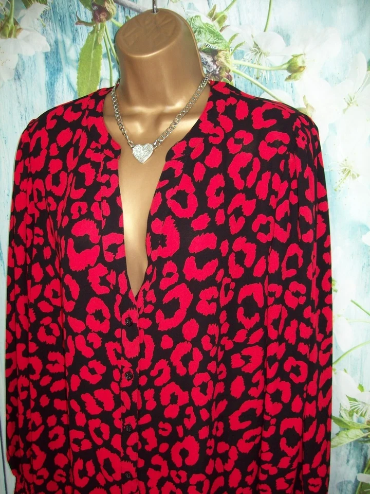 New Look Curves Red Black Leopard Print Blouse Size 24 V Neck Long Sleeve Shirt - Image 4 of 4