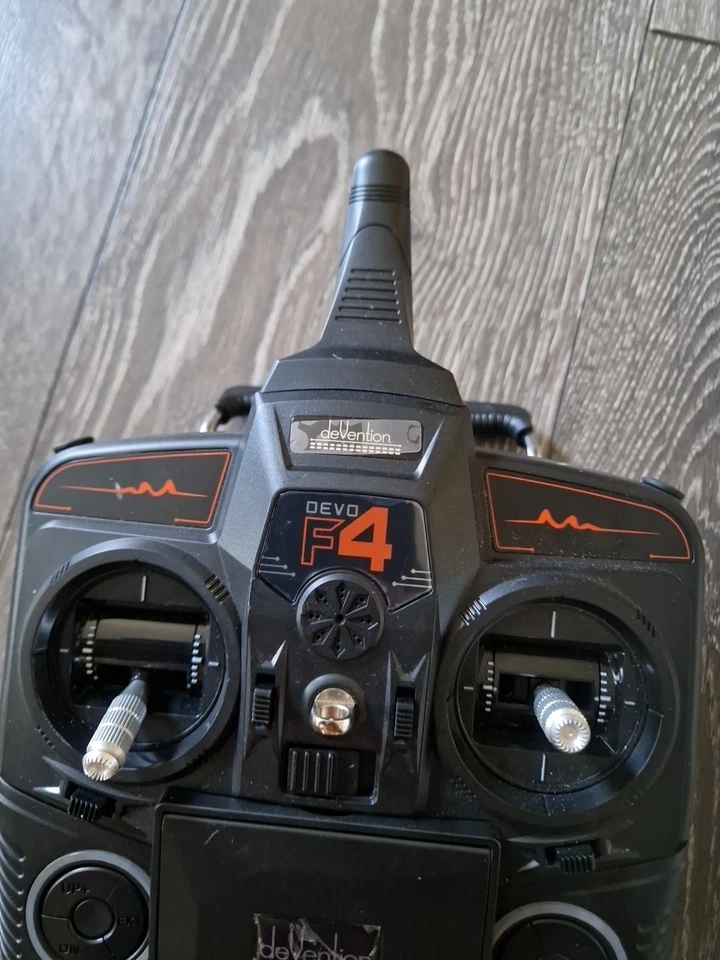 Walkera Devention Devo F4 FPV 2.4GHz 4-Channel Radio Transmitter System - Image 2 of 4