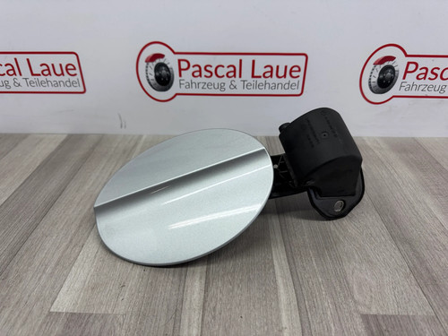 Mercedes Benz CLS W219 Original Tankdeckel Tankklappe Hinten Rechts A2196300082