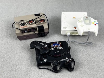 Hallmark Keepsake SEGA Dreamcast SEGA Genesis Nintendo Console Musical Ornaments