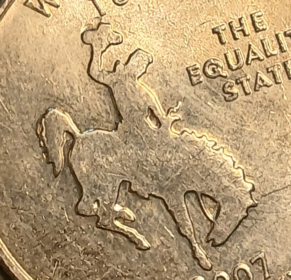 2007P Wyoming State Quarter Pooping Horse + Die Break Chip Mint Error Coin - Image 2 of 4