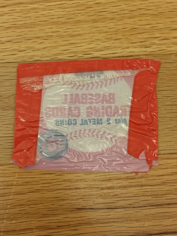 Paquete de violonchelo de béisbol Topps 1964 envoltorio 10 centavos vintage antiguo manto rosa Foto 2 de 2