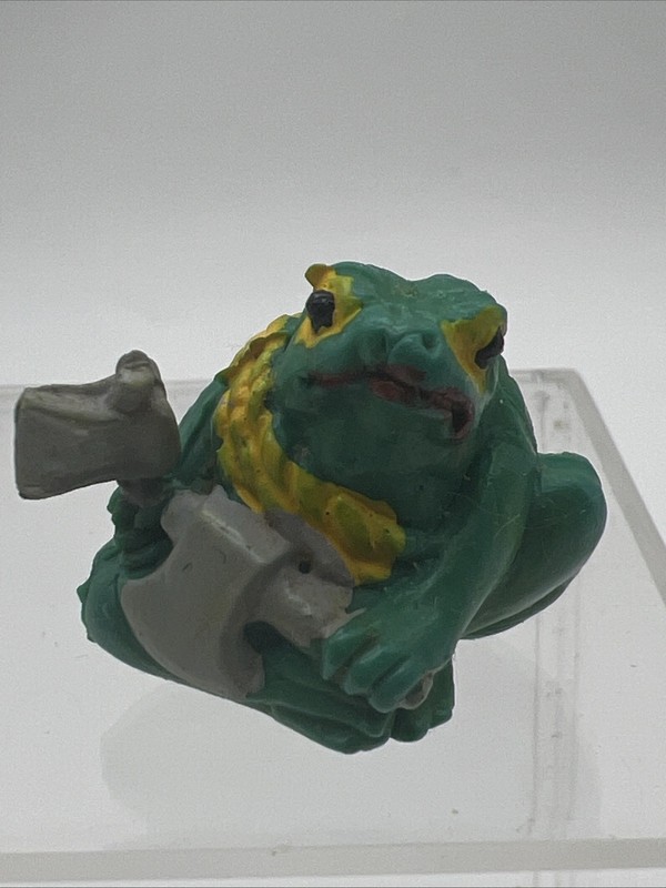 Vintage Frog Warrior Sword Shield Vending Machine Toy Figure Retro RARE D&D Mini