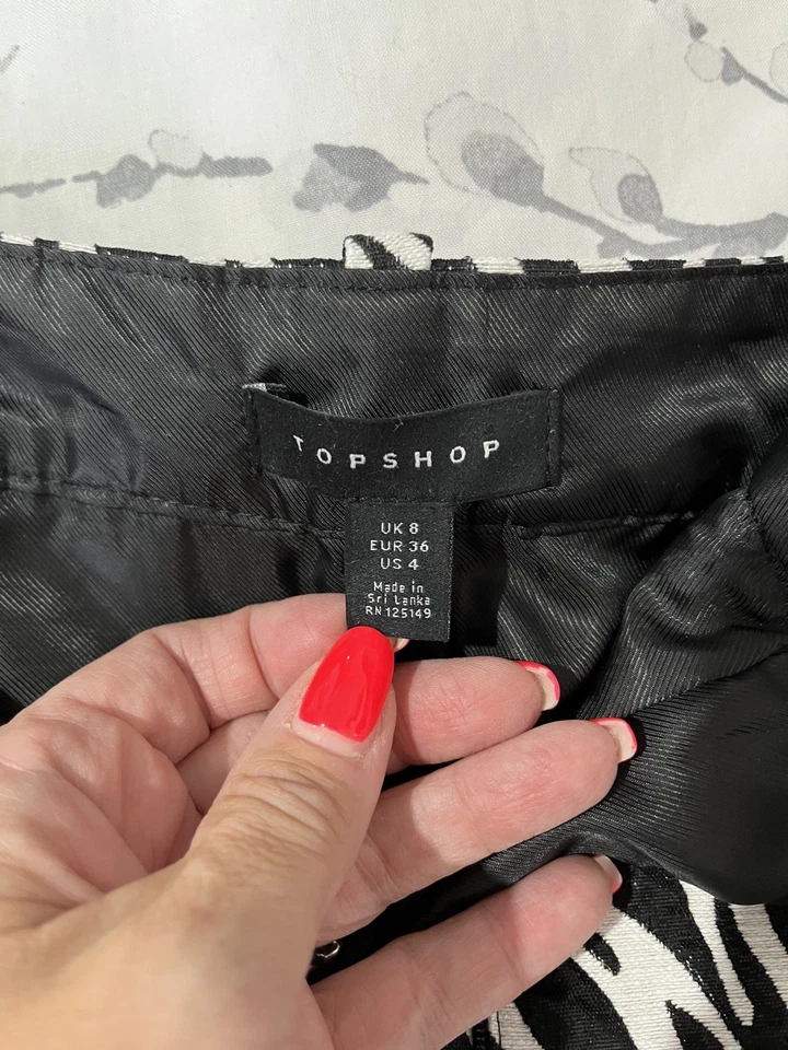 Topshop Animal Print Zebra Tiger Print Mini Skirt Size 8 - Image 3 of 4