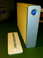 LACIE EXTERNAL d2  2TB FW800 FW400  USB  eSATA  Hard Drive