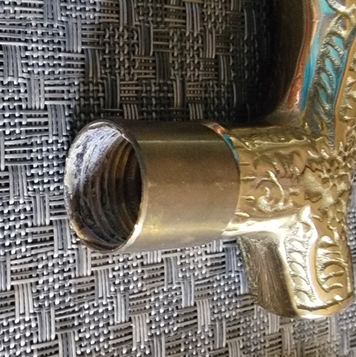 Bastone da passeggio vintage in ottone e legno con inserto scomparto nascosto - Foto 7 di 12