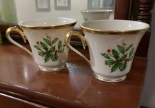 Lenox Holiday (2ea) Footed Coffee Tea Cups Gold Trim USA