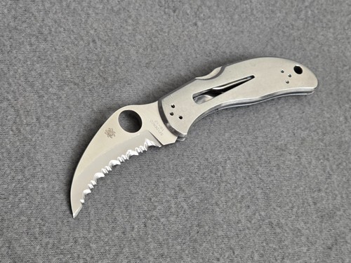 SPYDERCO VG-10 SEKI Harpy Satin Finished Lockback Pocket Knife w/Reversible Clip - Picture 5 of 22