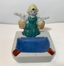 Ashtray Early MCM Dutch Girl Dainty Small 2 Slot  Made in Japan Lusterware