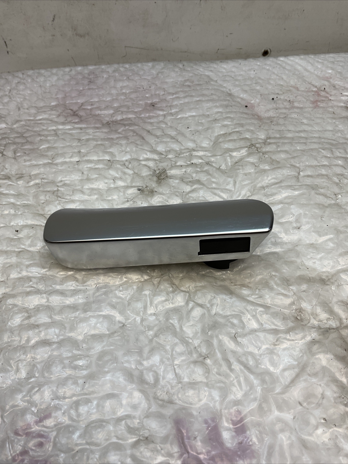 2006 - 2012 BENTLEY CONTINENTAL GTC HOOD RELEASE OPEN HANDLE SWITCH OEM