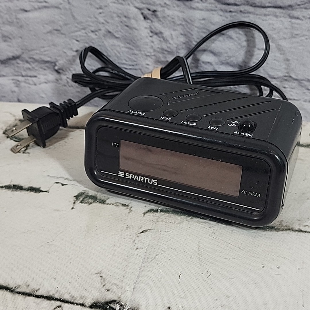 Vtg Spartus Alarm Clock Model 1146 Compact Alarm Black Red Display VG Condition