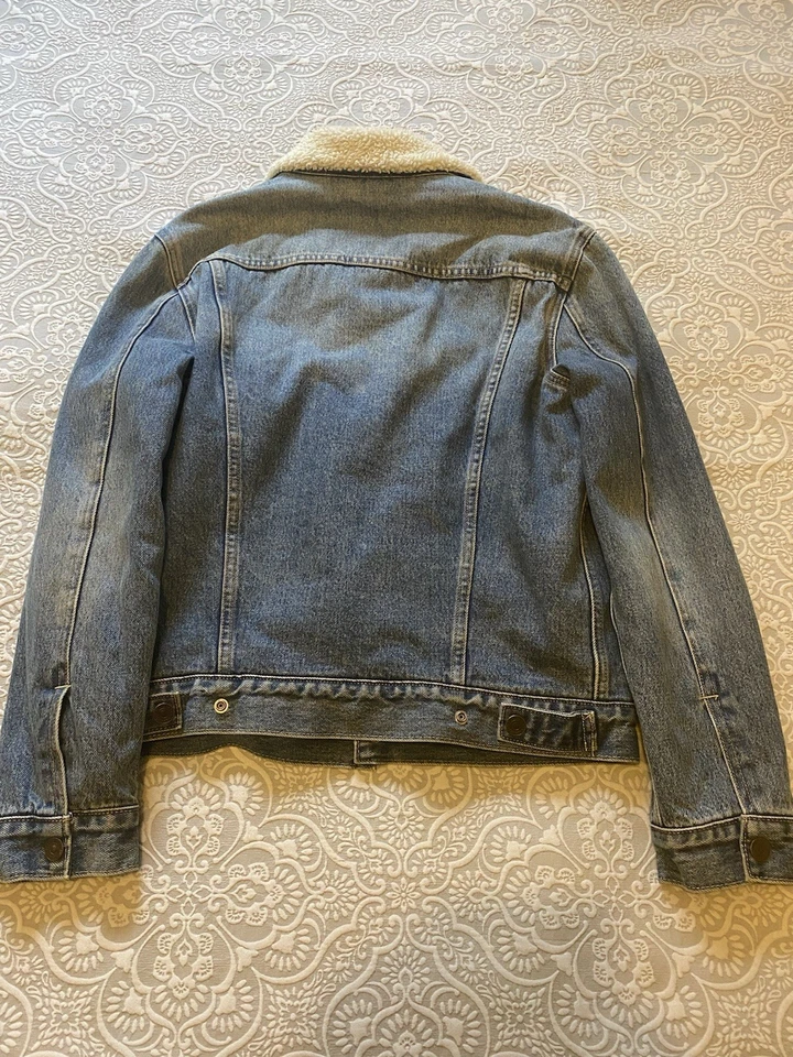 Levi's Sherpa Trucker Jacket, photo 4 of 5